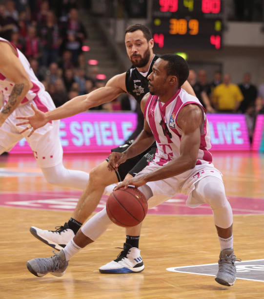 在职业足球 在职业足球