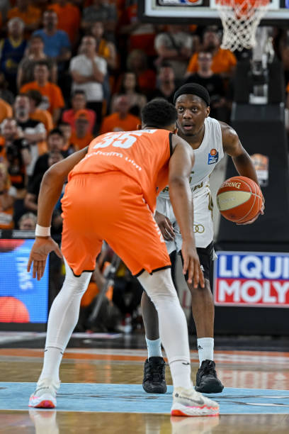 线同样不甘 线同样不甘